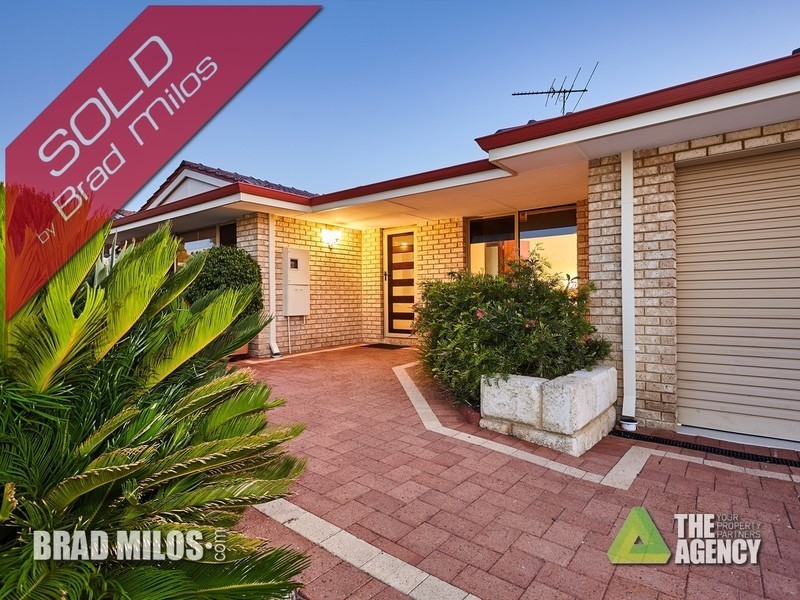 10 Lawson Place, Munster WA 6166