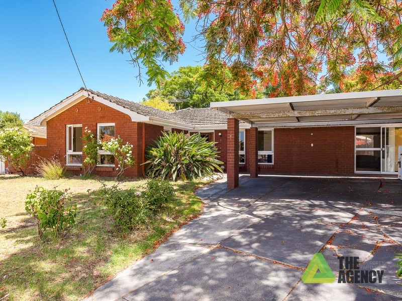 5 Pomeroy Place, Carine WA 6020