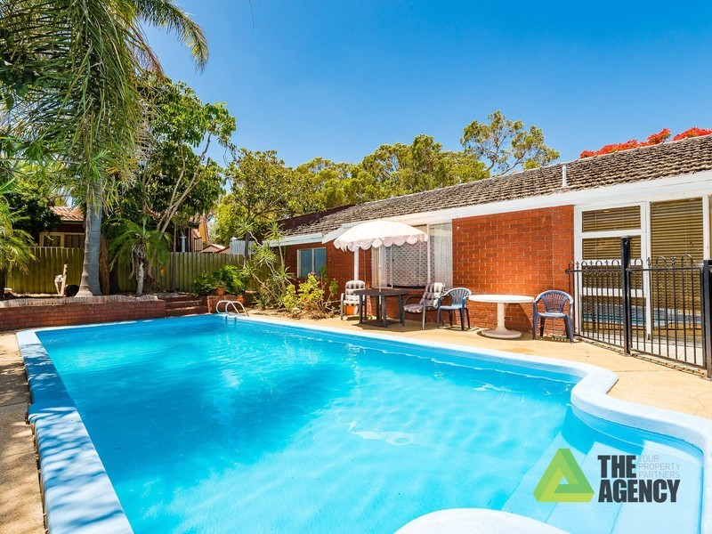 5 Pomeroy Place, Carine WA 6020