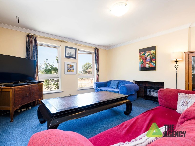 5 Pomeroy Place, Carine WA 6020