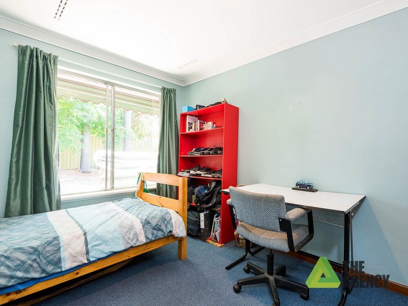 5 Pomeroy Place, Carine WA 6020