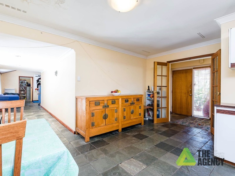 5 Pomeroy Place, Carine WA 6020