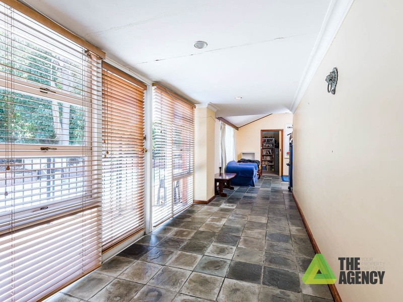 5 Pomeroy Place, Carine WA 6020