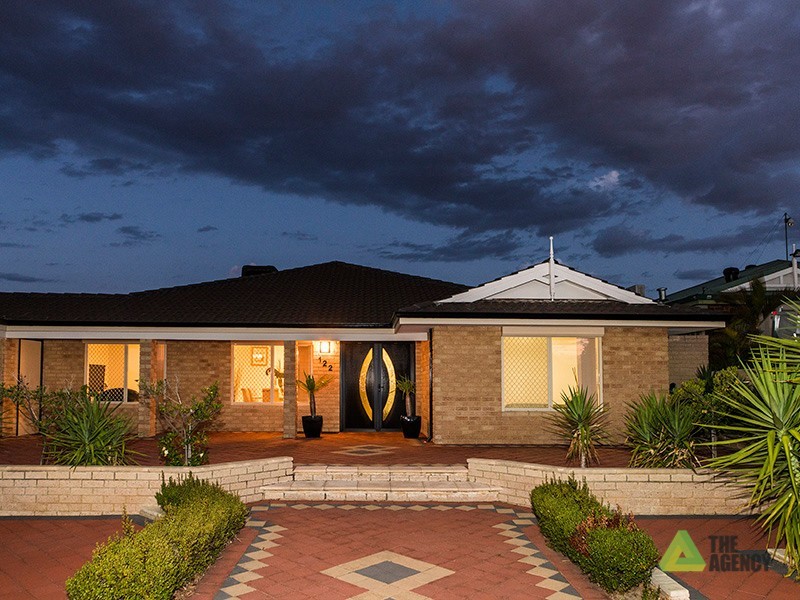 122 Highclere Boulevard, Marangaroo WA 6064