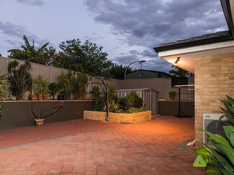 122 Highclere Boulevard, Marangaroo WA 6064