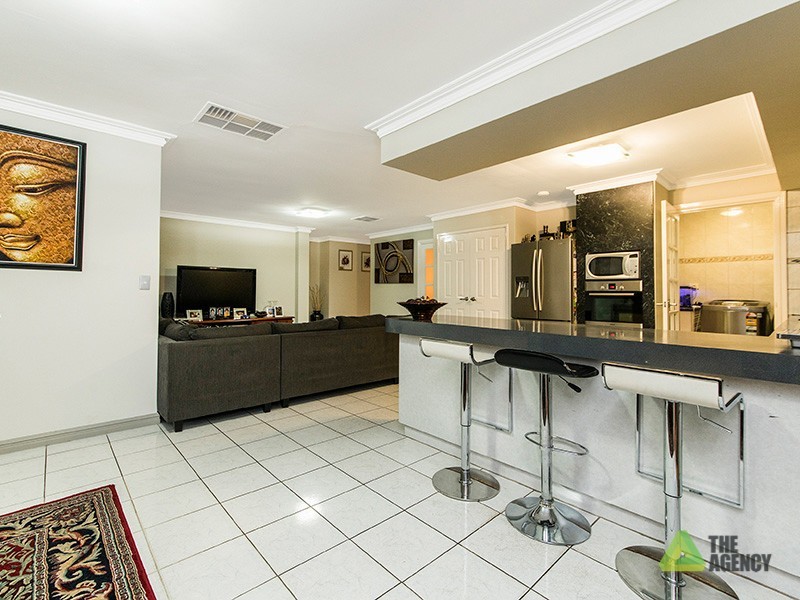 122 Highclere Boulevard, Marangaroo WA 6064