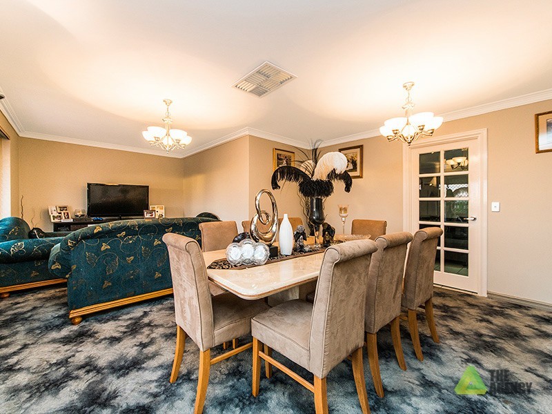 122 Highclere Boulevard, Marangaroo WA 6064