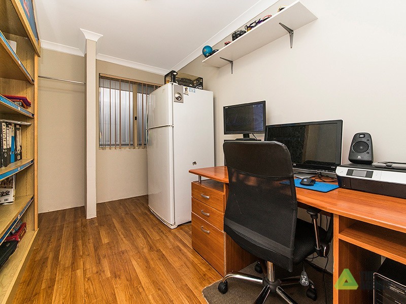 122 Highclere Boulevard, Marangaroo WA 6064