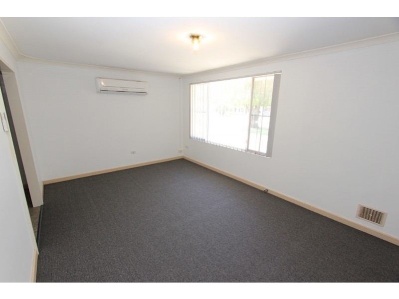 13 Maria Street, Dudley Park WA 6210