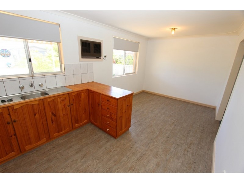 13 Maria Street, Dudley Park WA 6210