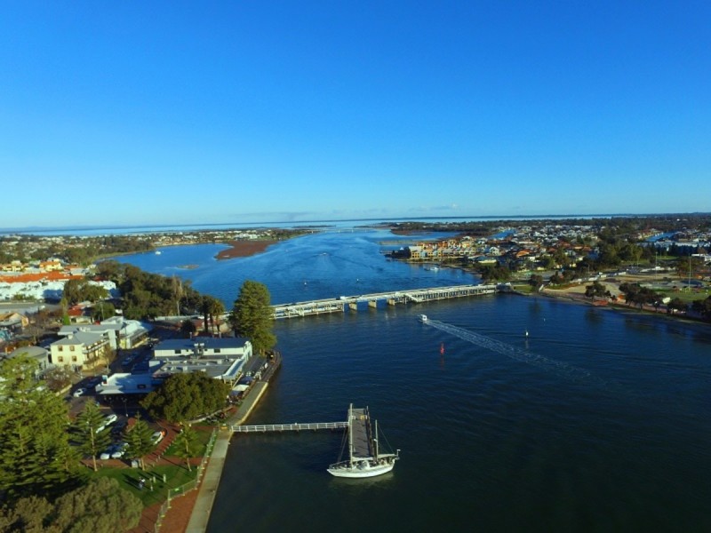 13 Maria Street, Dudley Park WA 6210