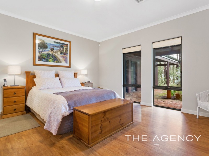 10 Kalari Way, Stoneville WA 6081