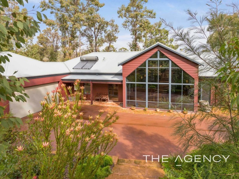 10 Kalari Way, Stoneville WA 6081