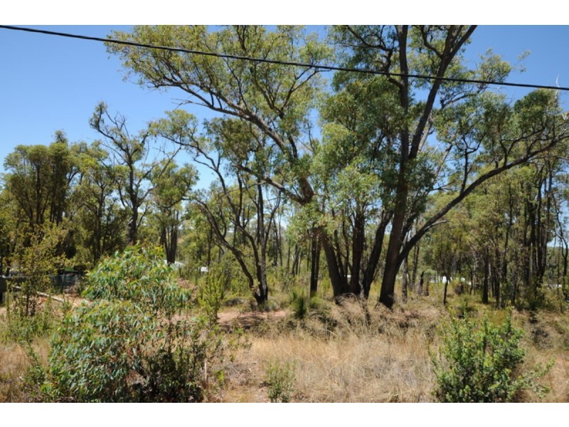 10 Dunham Glen, Wooroloo WA 6558