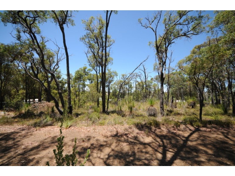 10 Dunham Glen, Wooroloo WA 6558