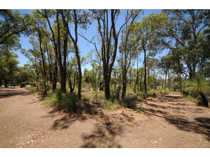 10 Dunham Glen, Wooroloo WA 6558