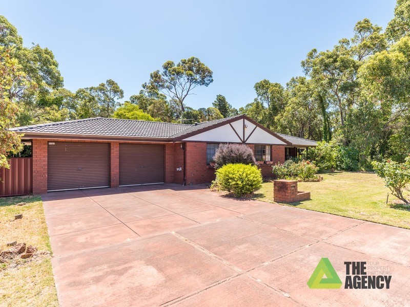 2 Glen Avon Street, Lesmurdie WA 6076