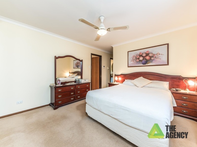 2 Glen Avon Street, Lesmurdie WA 6076