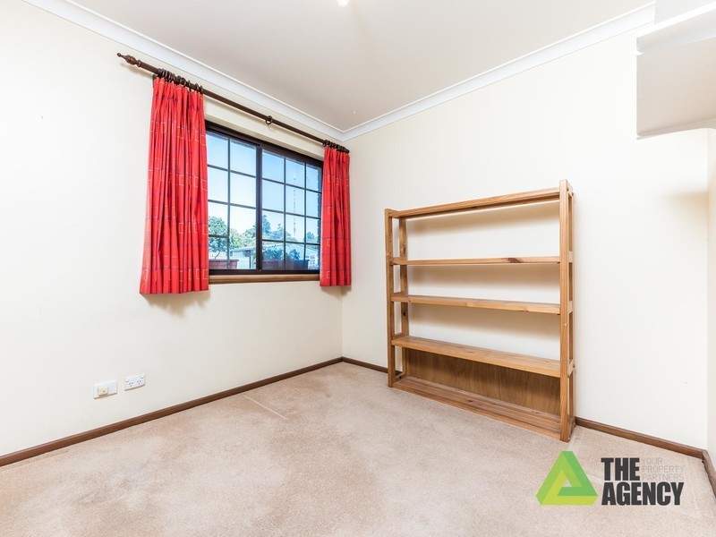2 Glen Avon Street, Lesmurdie WA 6076