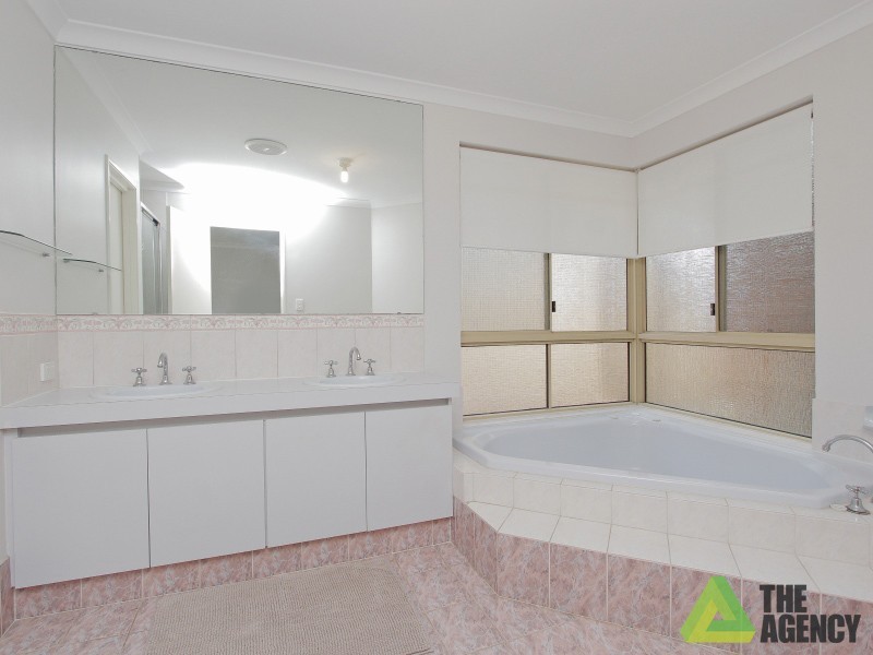 13 The Crest, Canning Vale WA 6155