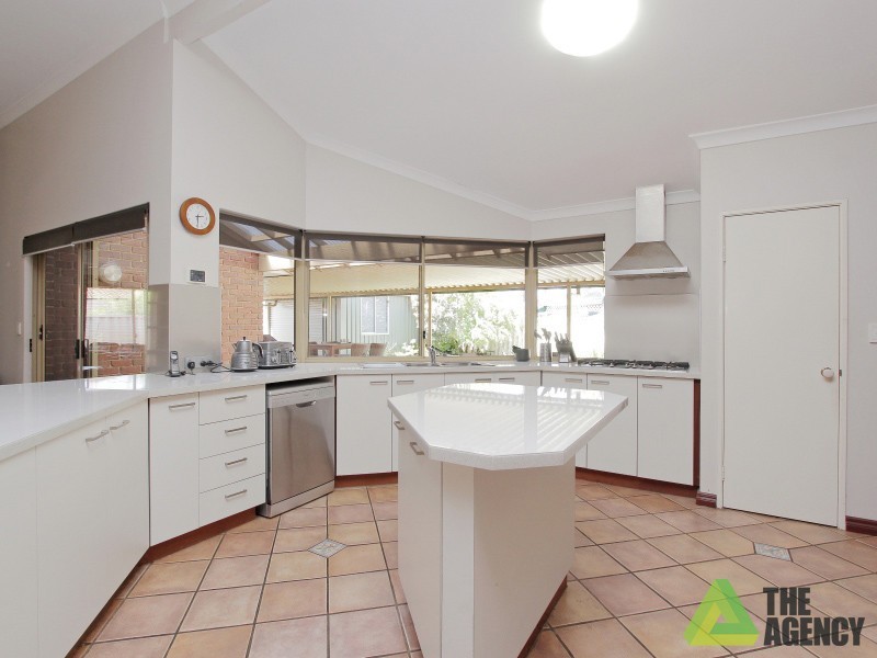 13 The Crest, Canning Vale WA 6155