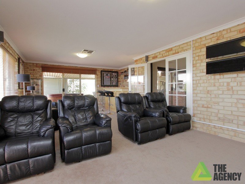 13 The Crest, Canning Vale WA 6155