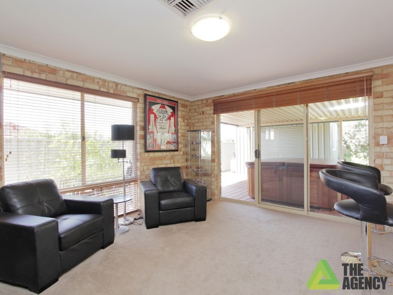 13 The Crest, Canning Vale WA 6155