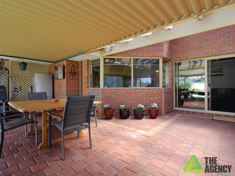 13 The Crest, Canning Vale WA 6155