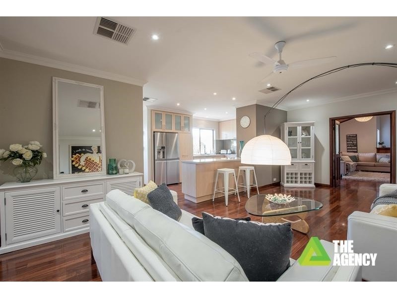 5 Macintosh Rise, Duncraig WA 6023