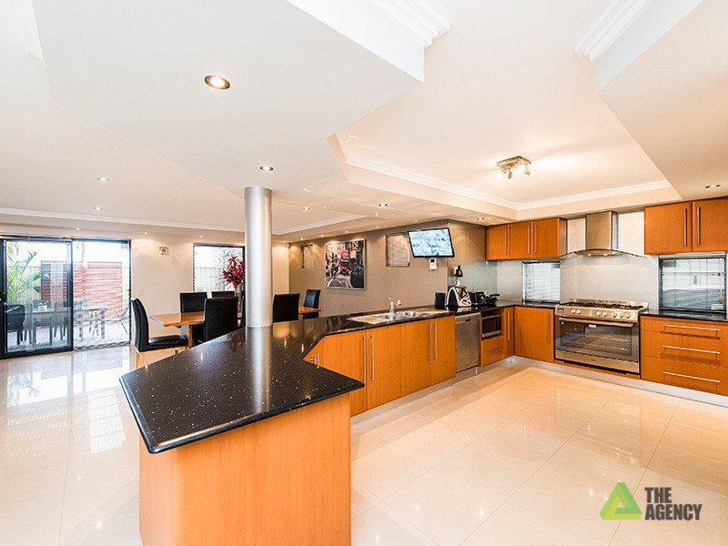 #16 Cobby Place, Marangaroo WA 6064