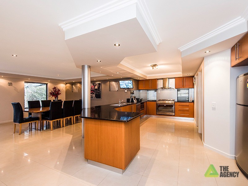 #16 Cobby Place, Marangaroo WA 6064