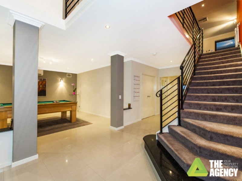 #16 Cobby Place, Marangaroo WA 6064