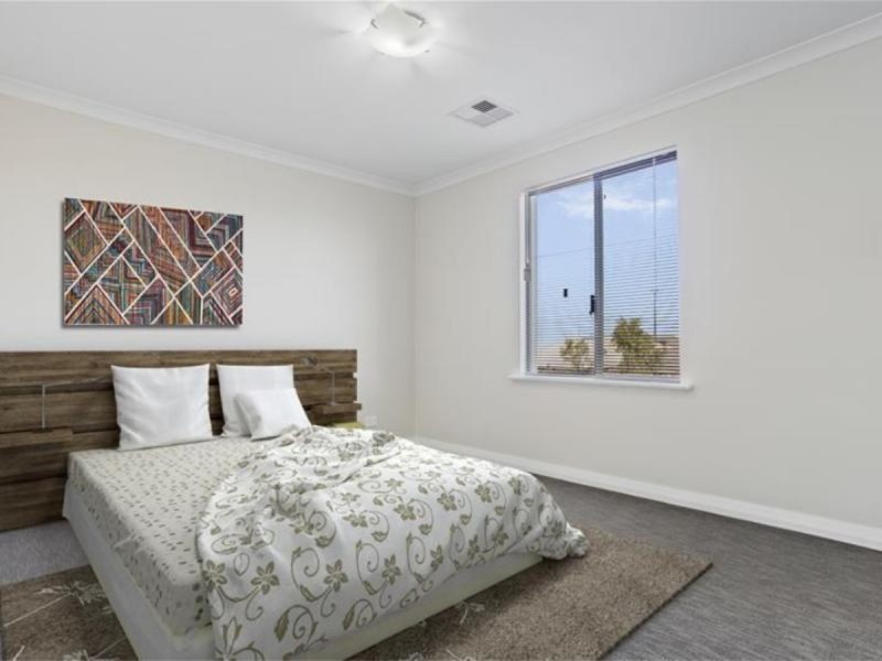 12/99 Bordeaux Lane, Ellenbrook WA 6069