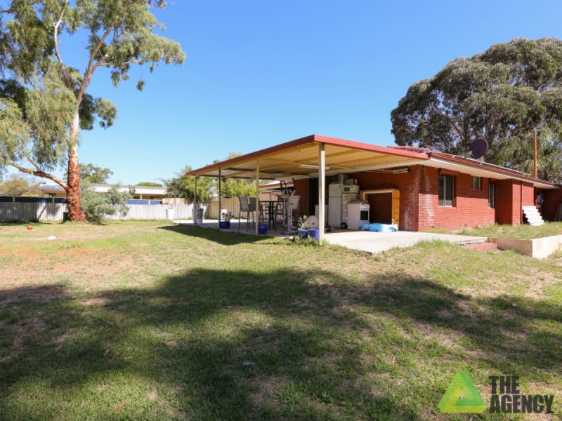 43 Cairn Road, Southern River WA 6110