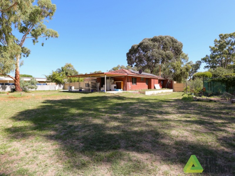 43 Cairn Road, Southern River WA 6110