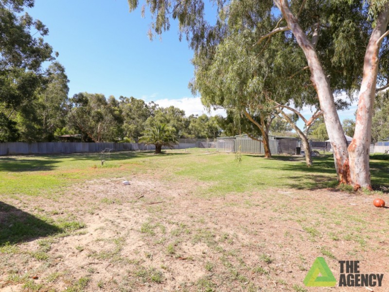 43 Cairn Road, Southern River WA 6110