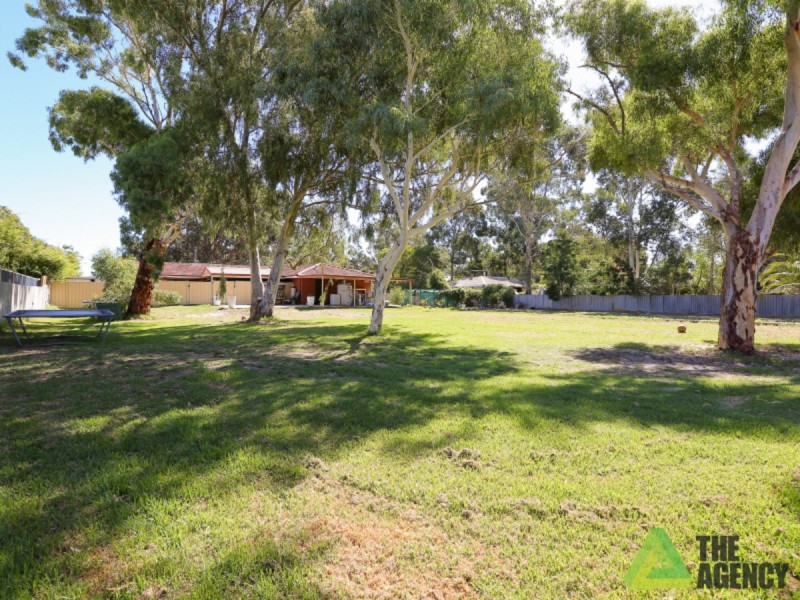 43 Cairn Road, Southern River WA 6110