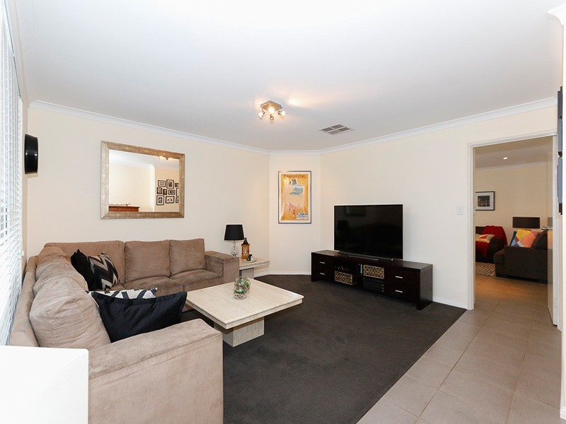 19 Castanet Drive, Madeley WA 6065