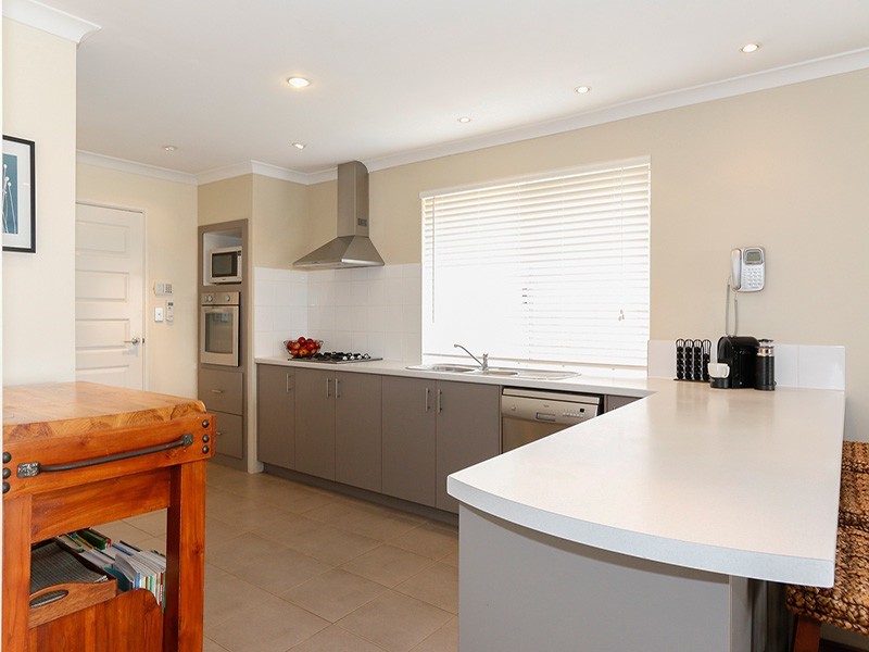 19 Castanet Drive, Madeley WA 6065