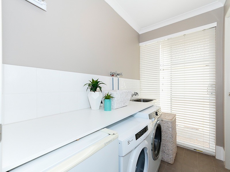 19 Castanet Drive, Madeley WA 6065