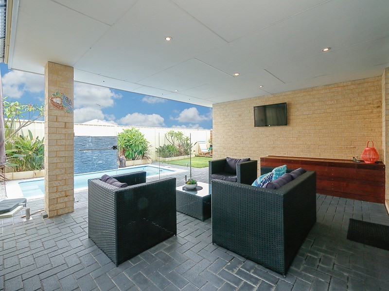 19 Castanet Drive, Madeley WA 6065