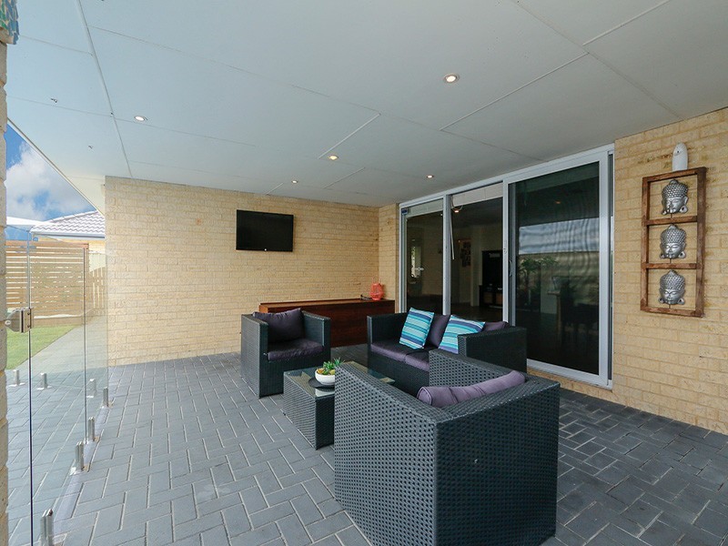 19 Castanet Drive, Madeley WA 6065