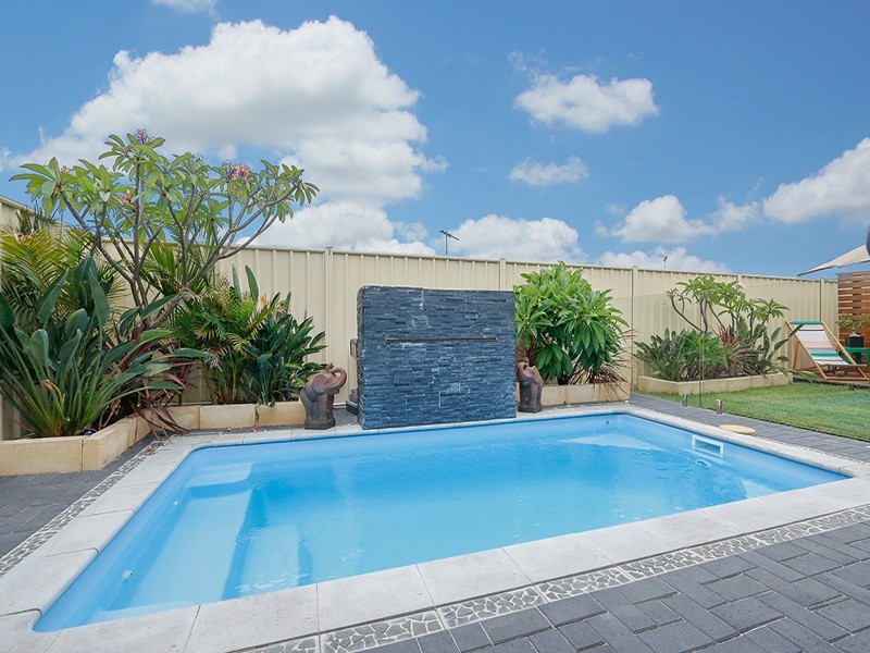 19 Castanet Drive, Madeley WA 6065