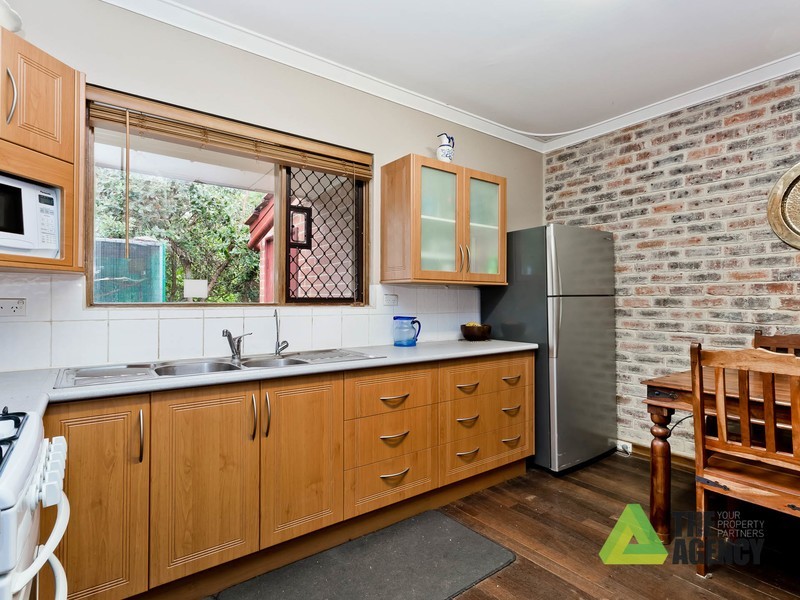 28 Bassendean Parade, Bassendean WA 6054