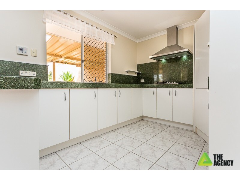 11 Diviney Court, Parkwood WA 6147