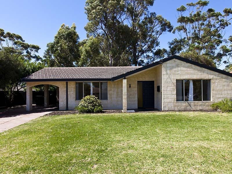 8 Birch Road, Padbury WA 6025
