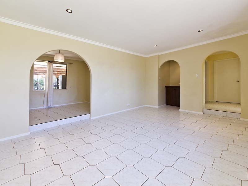 8 Birch Road, Padbury WA 6025