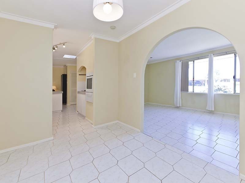 8 Birch Road, Padbury WA 6025