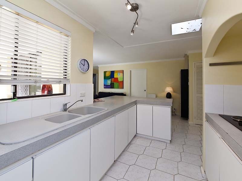 8 Birch Road, Padbury WA 6025