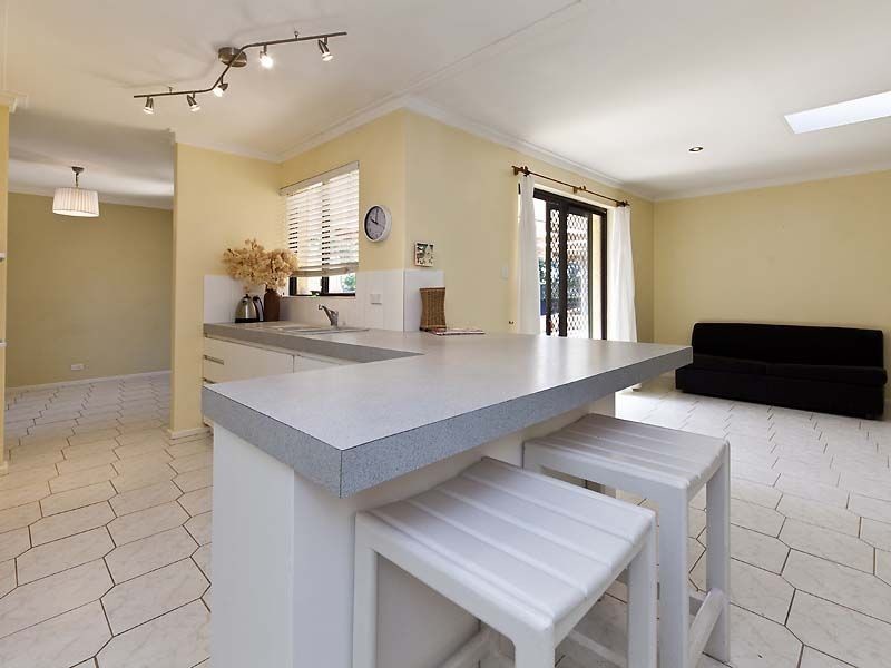 8 Birch Road, Padbury WA 6025